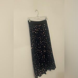 Made in Italy Navy Leopard Printed Pleated Skirt - one size